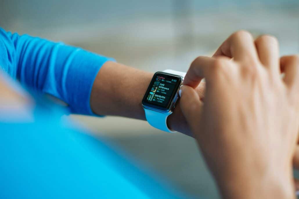 Wearables und Gesundheitstechnologien: Der Schlüssel zu einem gesünderen Arbeitsumfeld